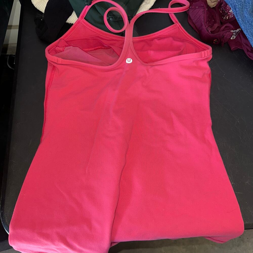 LULULEMON power y tank sz 6